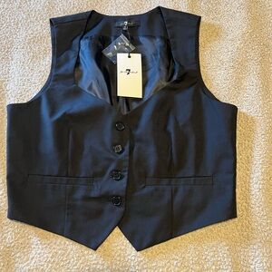 M - NWT 7 For All Mankind Black Crop Top Vest